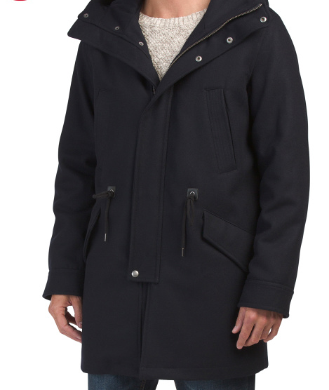 This woolen coat is warm and enveloping